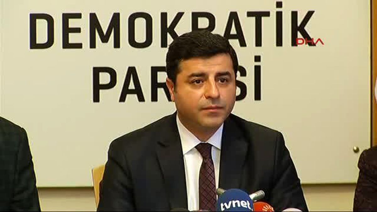 Demirtaş, TBMM\'de Basın Toplantısı Düzenledi 4