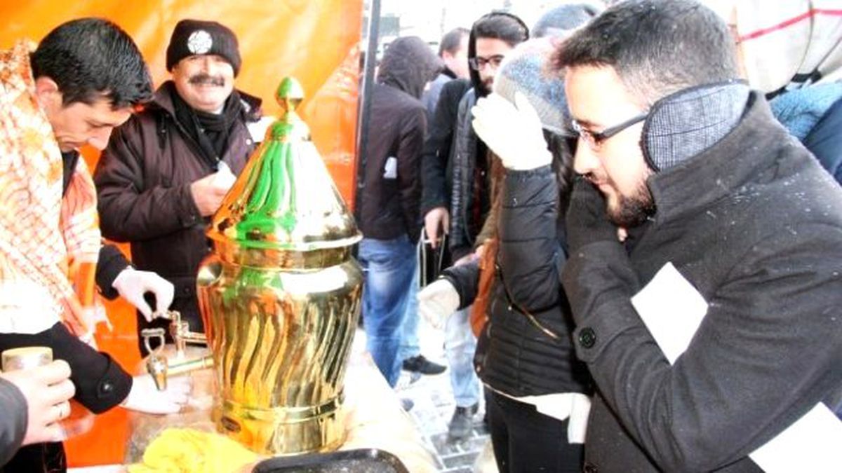 Öğrencilere Salep İkramı