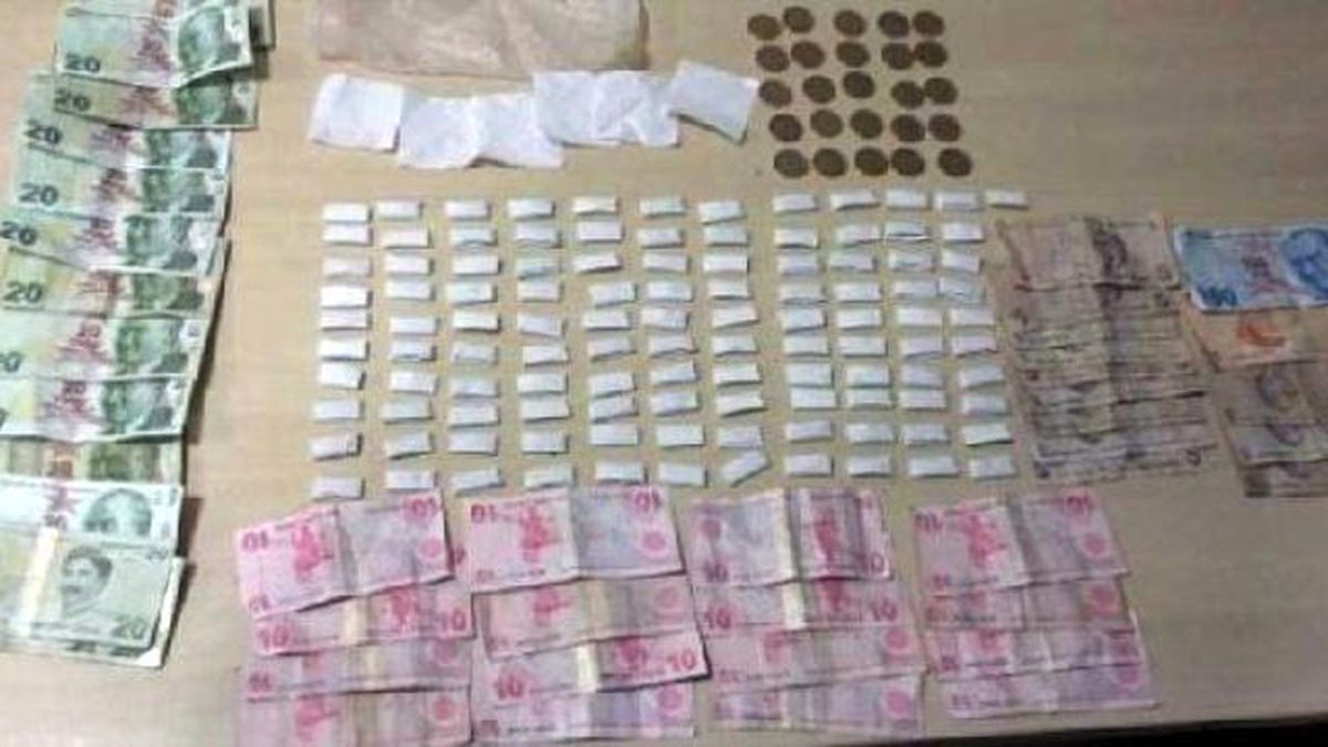 Şanlıurfa\'da Uyuşturucu Operasyonu: 2 Gözaltı