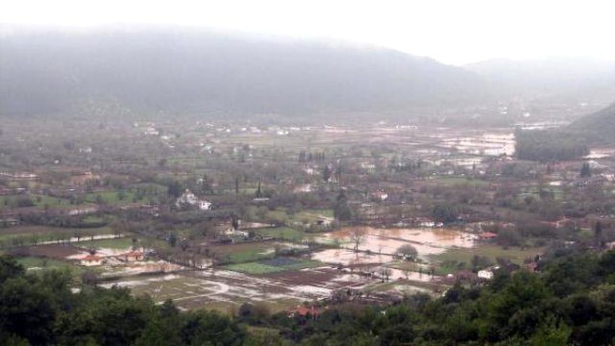 Şiddetli Yağış Kayaköy\'ü Göle Çevirdi