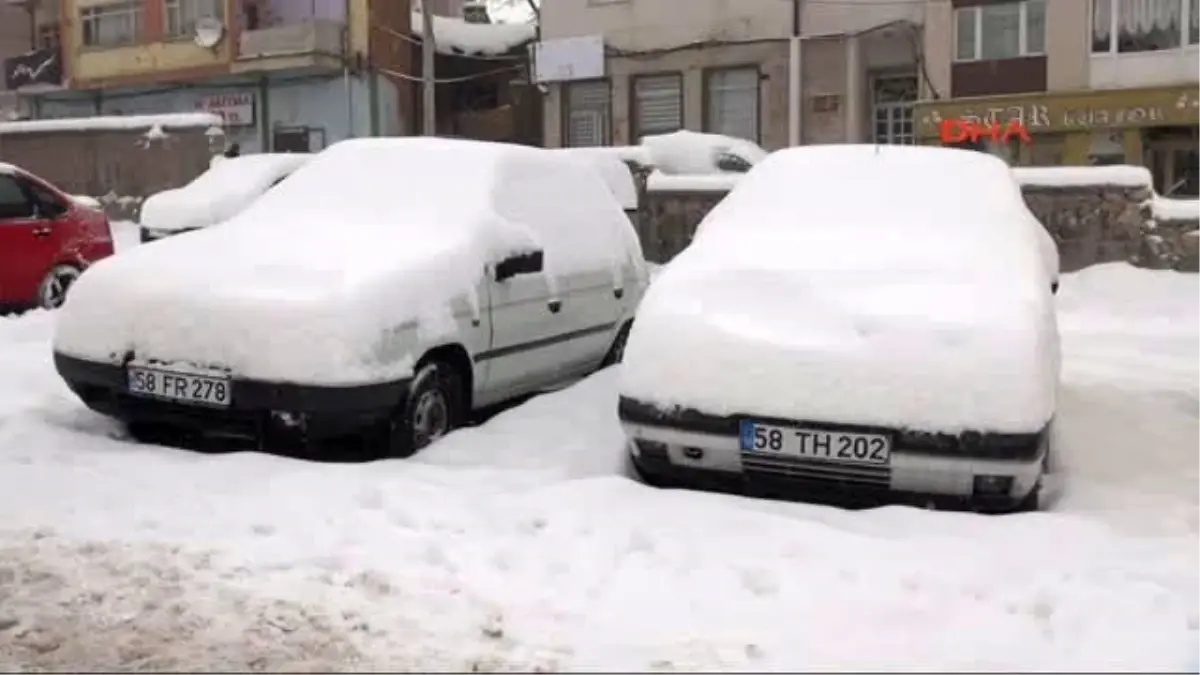 Sivas\'ta 783 Köy Yolu Ulaşıma Kapandı