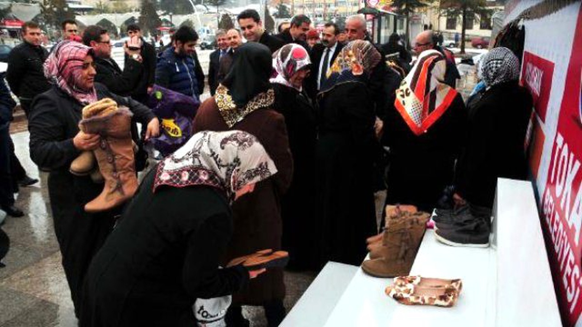 Tokat\'ta Askıda Kıyafet Uygulaması