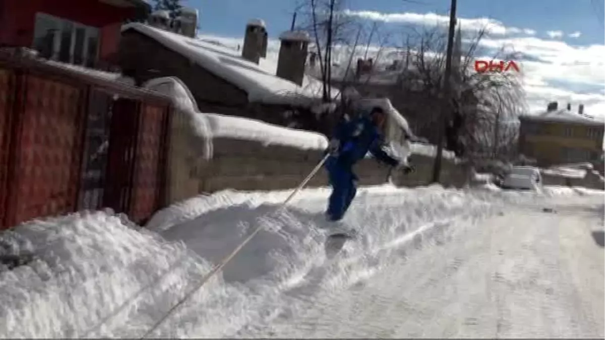 Van Sokaklarında Snowboard Yaptı