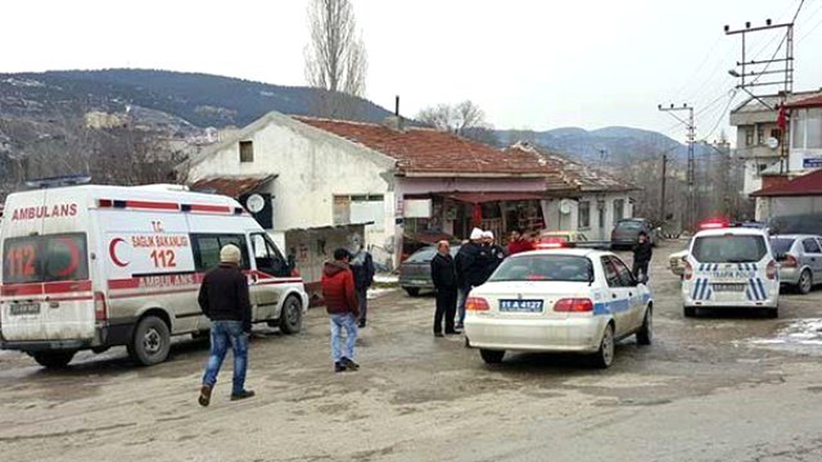 Yolda Yürürken Düşen Adam Hayatını Kaybetti