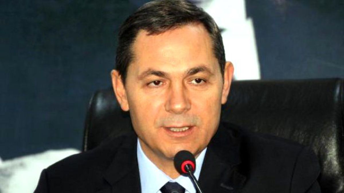 Belediye Başkanı\'ndan Kar Mücadelesi Eleştirine Tepki: Gökyüzüne Çarşaf mı Gerecektik?