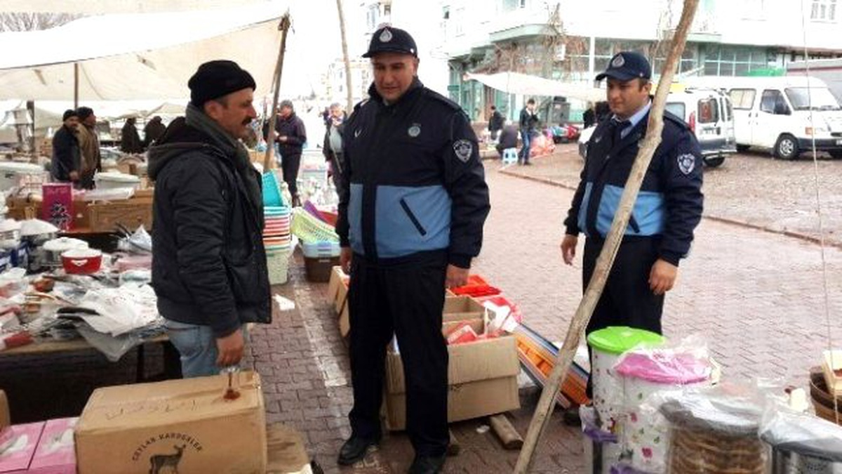 Beyşehir\'de Zabıtadan Pazar Yeri Denetimleri