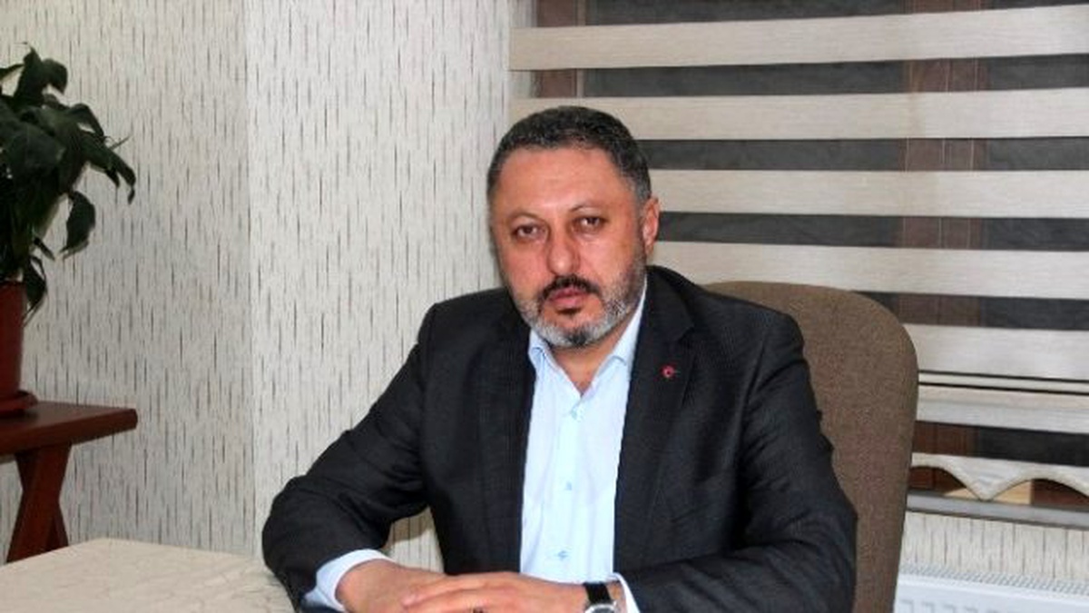 Duman: Mehmet Akif İnan\'ı Rahmetle Anıyoruz