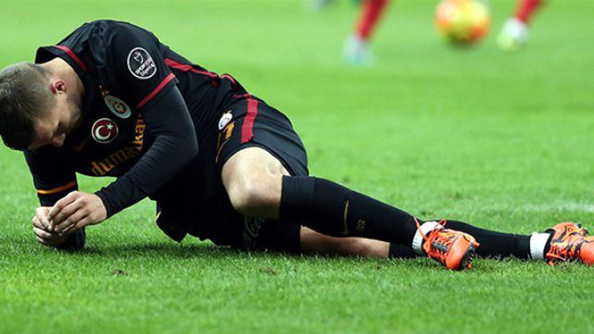 Galatasaraylı Lukas Podolski Sakatlandı