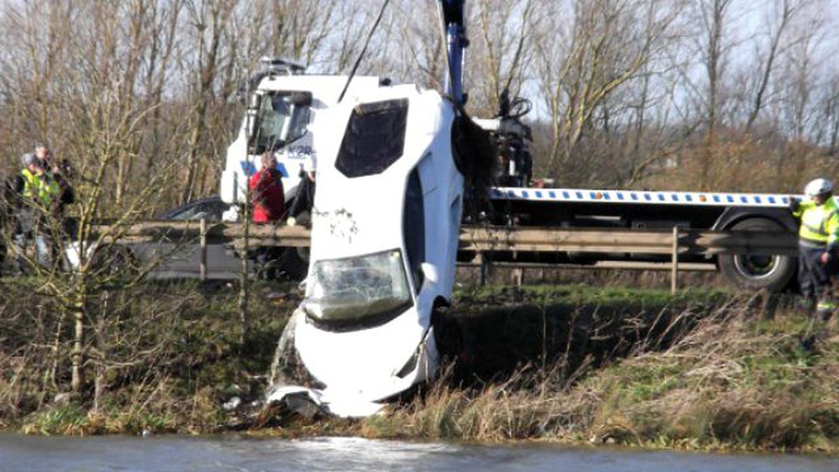 İngiliz Adam, Ultra Lüks Arabasını Aldıktan Bir Hafta Sonra Kaza Yaptı