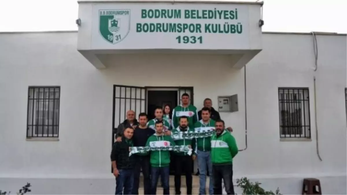 Muğlasporlu Taraftarlar, Bodrumspor\'u Ziyaret Etti