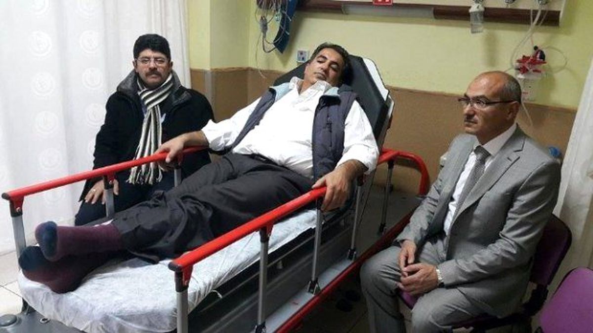 Sınıf Öğretmeni Okul Müdürünü Darp Etti