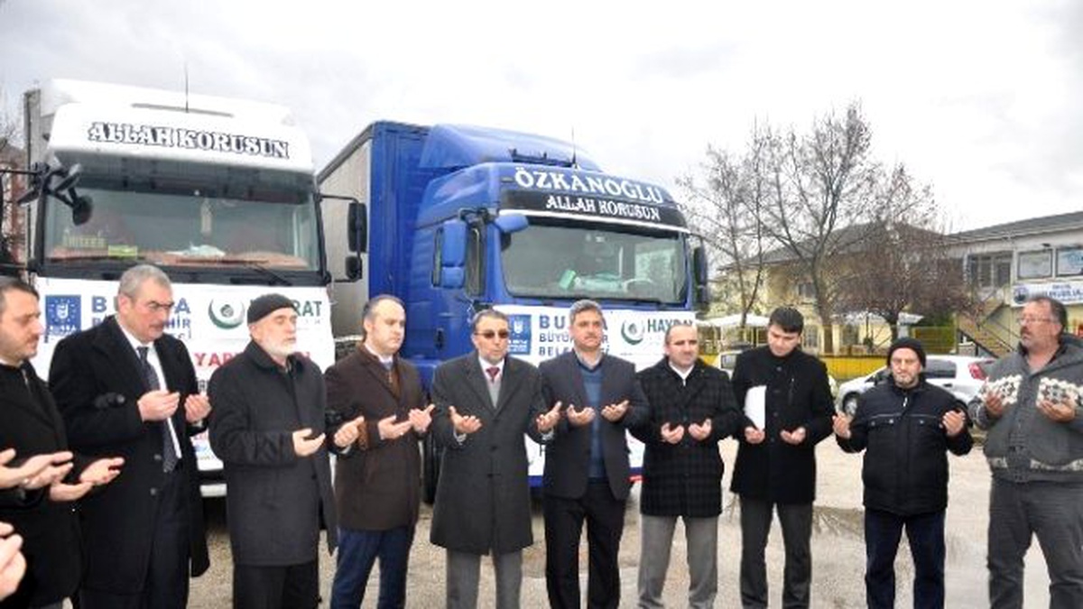 Yardım Tır\'ları Dualarla Uğurlandı