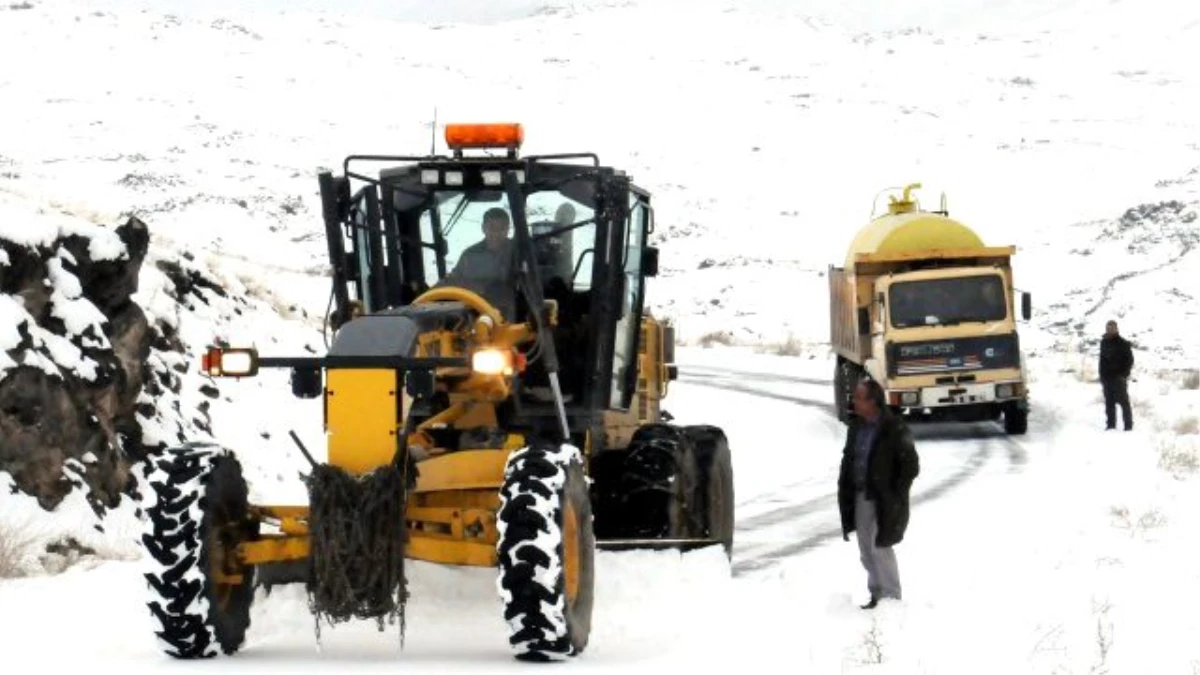 4.886 Km Yol Ulaşıma Açıldı