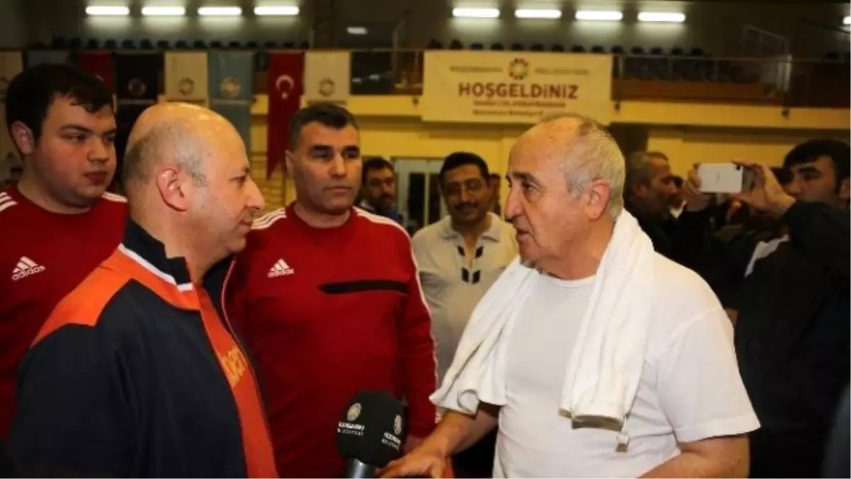 Çolakbayrakdar, "Spor Merkezleri\'ni Artıracağız"