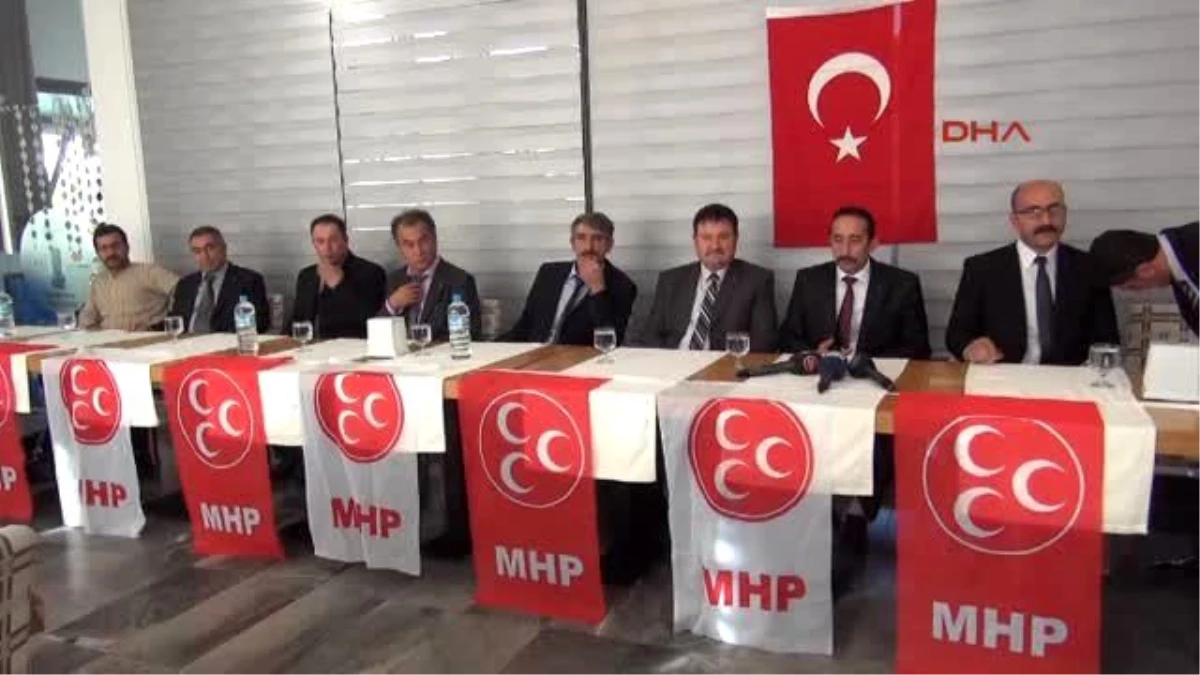 Eskişehir\'de MHP\'nin 12 İlçe Başkanı Kurultay Çağrısı Yaptı