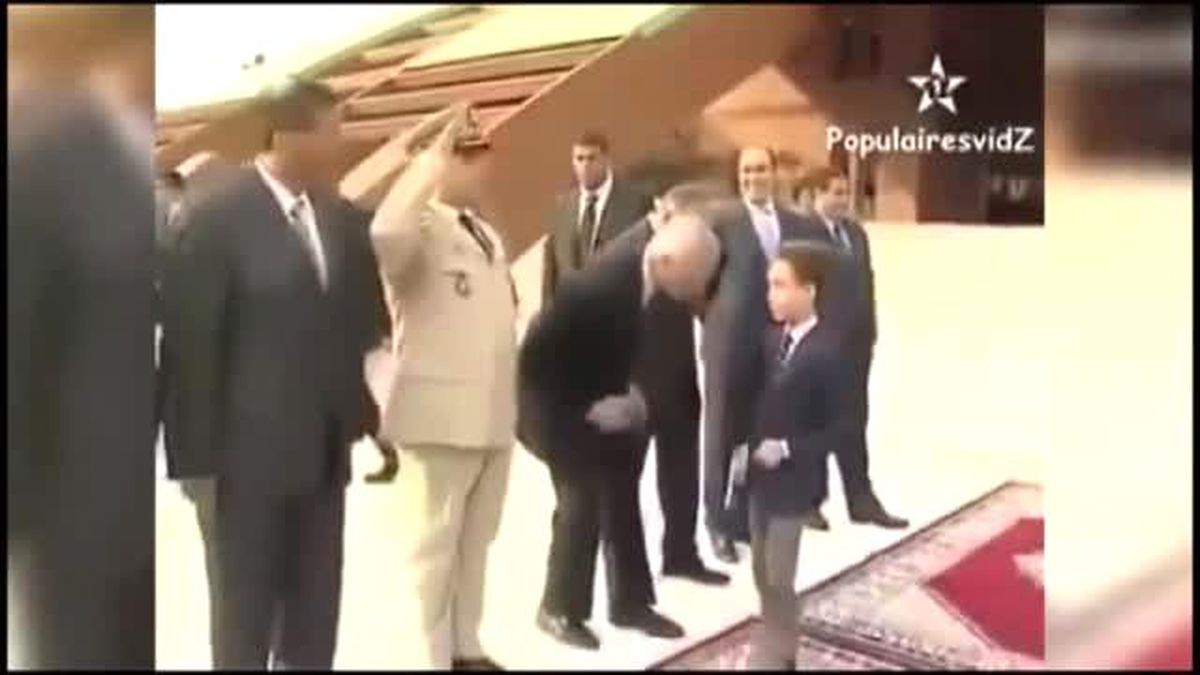 Fas Kralının Oğlu Bu Kez Elini Öptürmek İstemedi