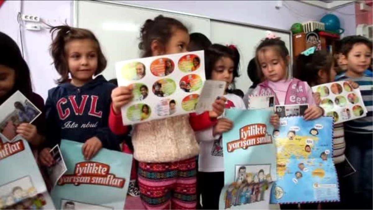 Minik Yüreklerden Suriyeli Çocuklara Yardım