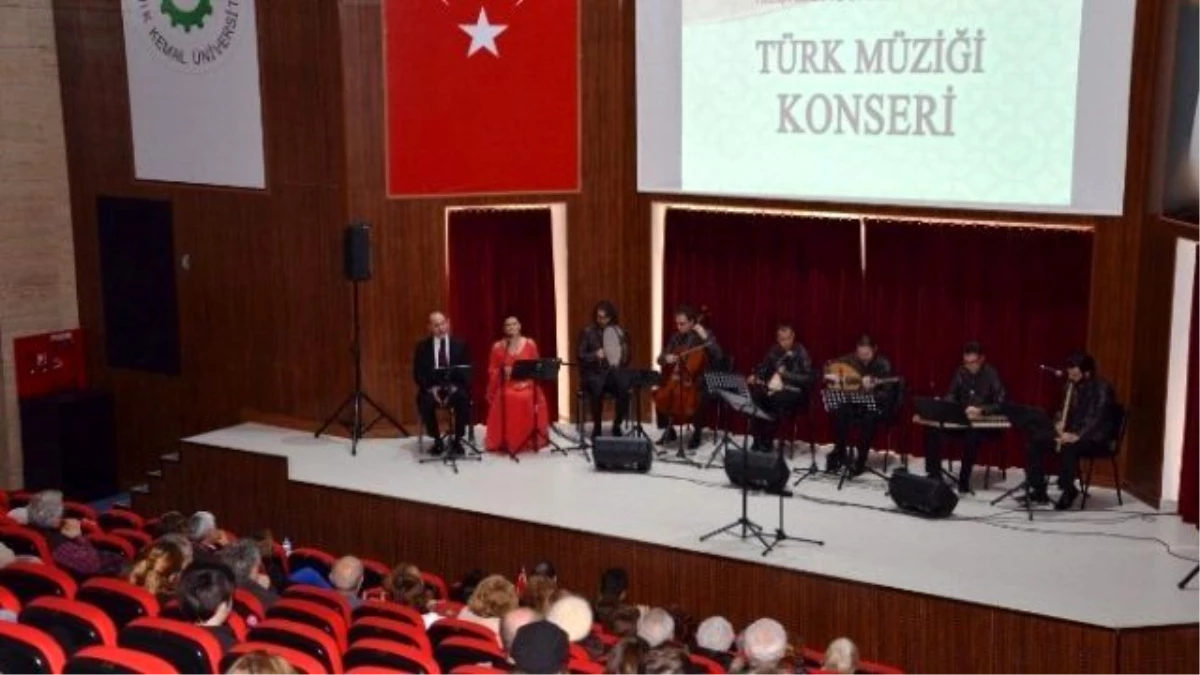 Namık Kemal Üniversitesi\'nde Türk Müziği Konseri