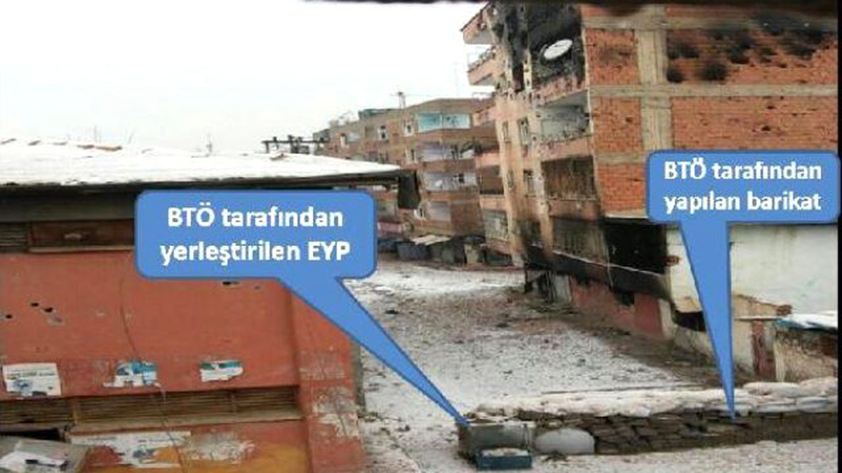PKK\'lılar Terk Ettikleri Bölgedeki Eyp\'leri Kasıtlı Olarak Patlattı, Evler ve Sokaklar Kullanılamaz...