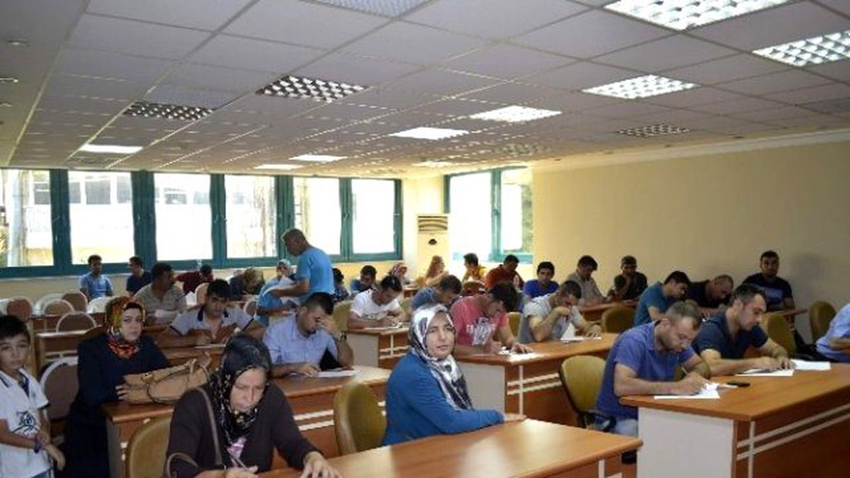 Turgutlu Belediyesi İş Arayan Vatandaşların Adresi Oldu