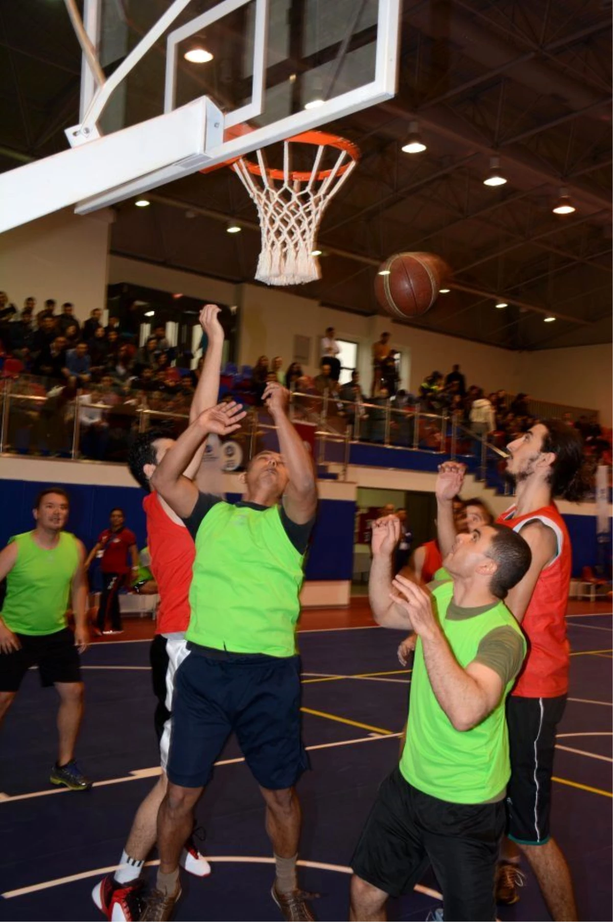 Türkiye-ABD Dostluğu İçin Basket Attılar
