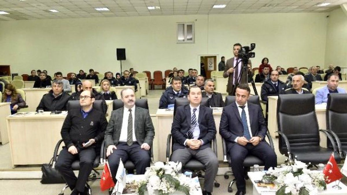 Tuşba Belediyesi Eğitim Seminerlerine Devam Ediyor