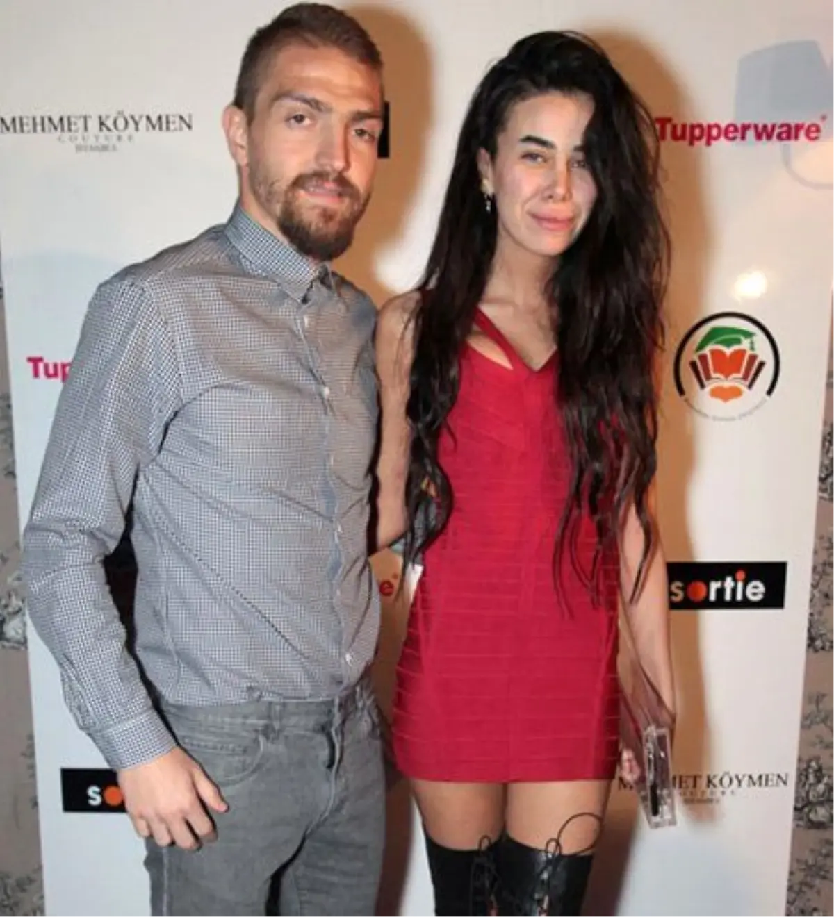 Asena Erkin Markası Satmayınca İndirime Gitti