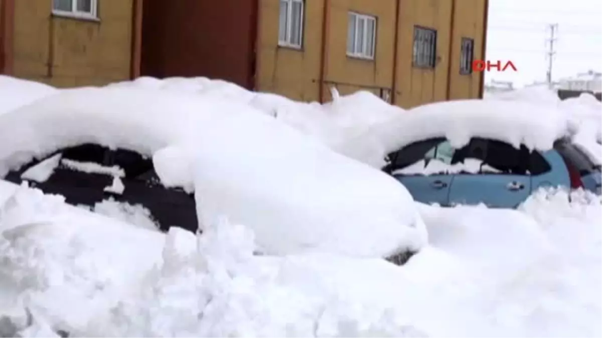 Bitlis?te 93 Köyon Yolu Kardan Kapandı