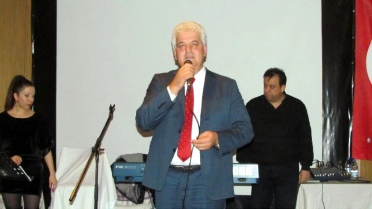 Çeşme Belediye Başkanı Dalgıç, Eski Boksörleri Yemekte Buluşturdu