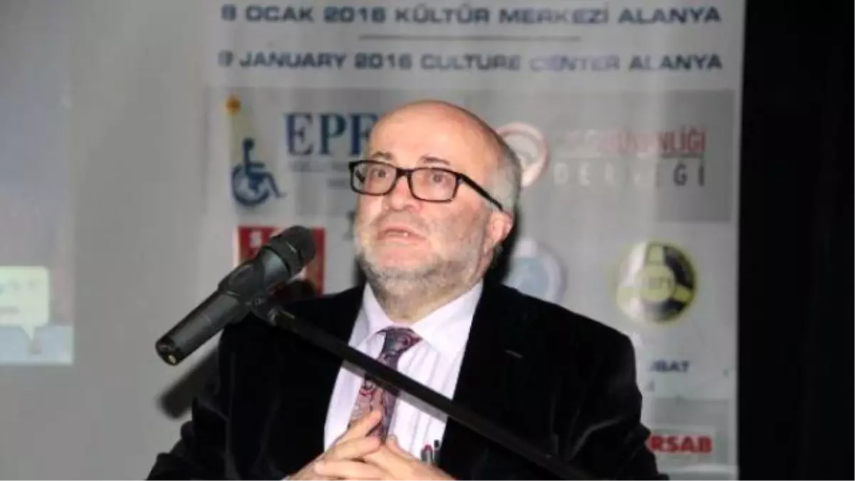 Engelli Konferansında \'Benim Çocuklarımda Hata Yok\' Gafı