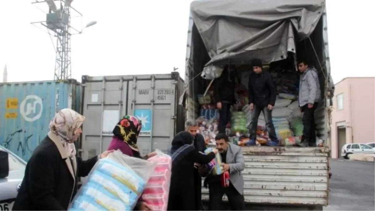 Şanlıurfa\'da Toplanan Yardımlar Terör Mağdurlarına Gönderildi