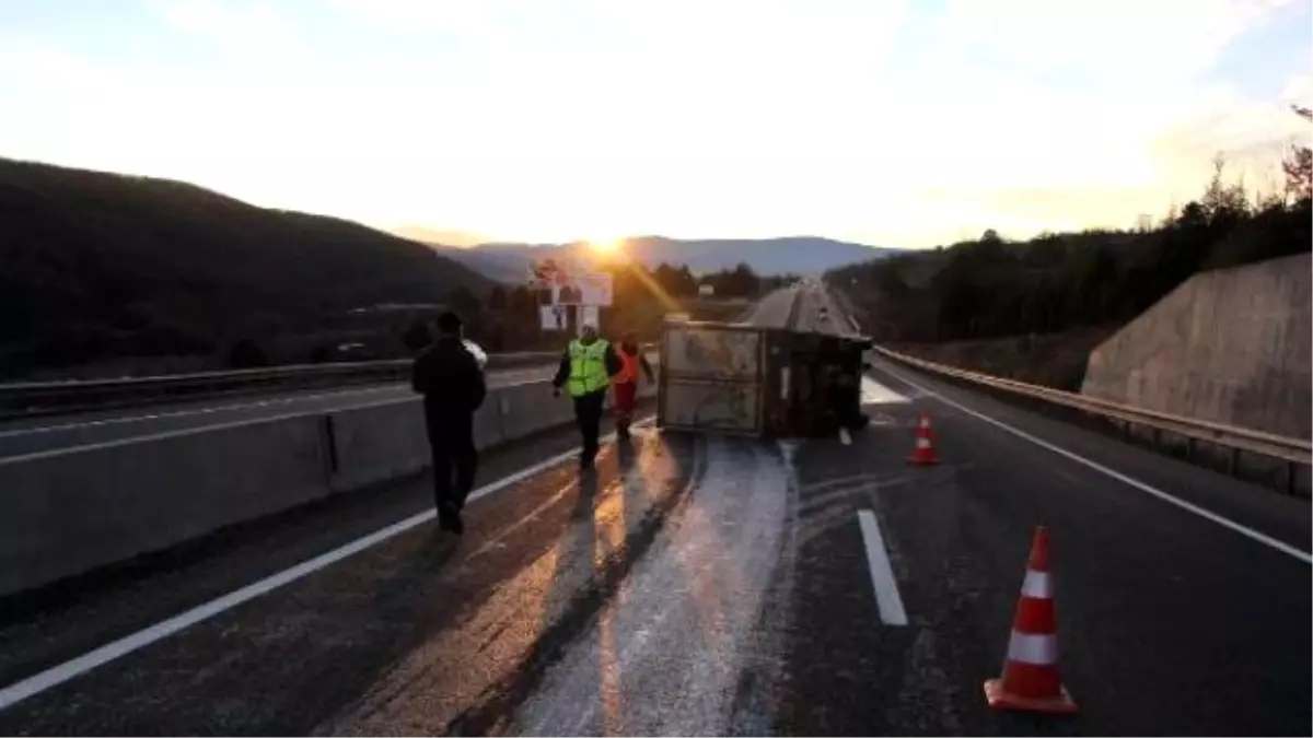 120 Metre Sürüklenen Kamyonetten Yara Almadan Çıktılar