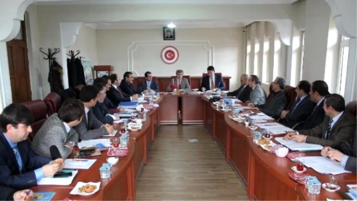 Ahlat\'ta Ahıska Türkleriyle İlgili Geniş Katılımlı Bir Toplantı Yapıldı