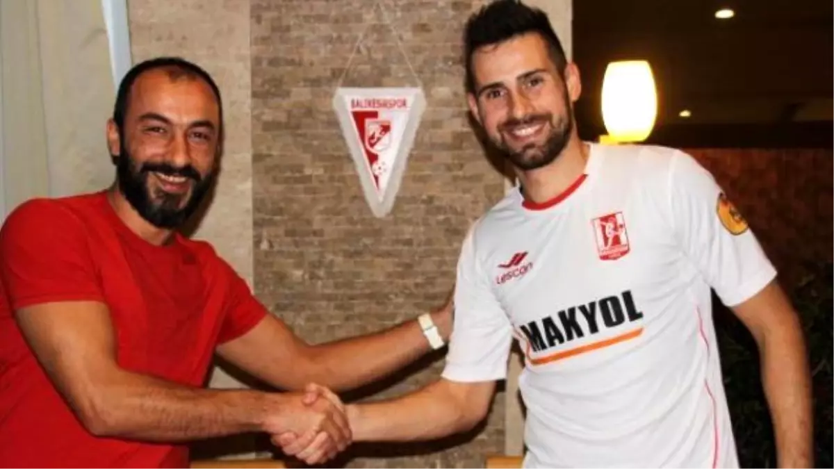 Balıkesirspor, Tadic ile 2.5 Yıllık Sözleşme İmzaladı