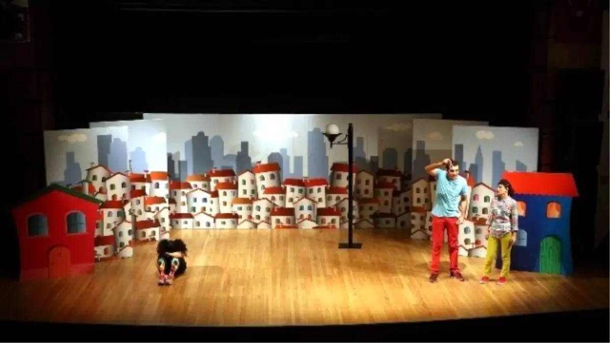 Büyükşehir Belediyesi Çocuklar İçin Birbirinden Güzel Oyunları Getirmeye Devam Ediyor