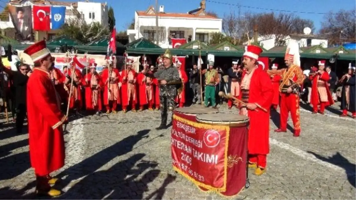 Düşman Askerinin Geliboluy\'u Terk Edişinin 100. Yılı Törenle Kutlandı