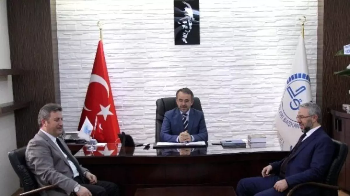 İl Müftüsü Doç. Dr. Şahin Güven Talas İlçe Müftüsünü Ziyaret Etti
