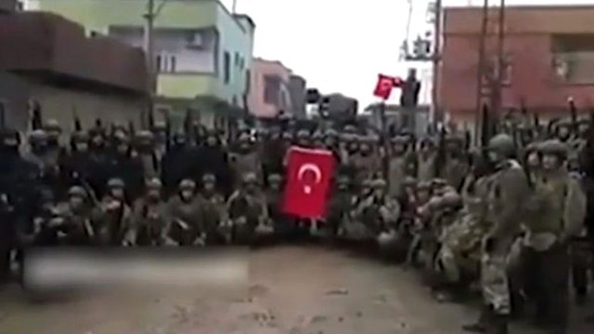 Özel Harekat Komando Marşıyla Silopi'yi İnletti