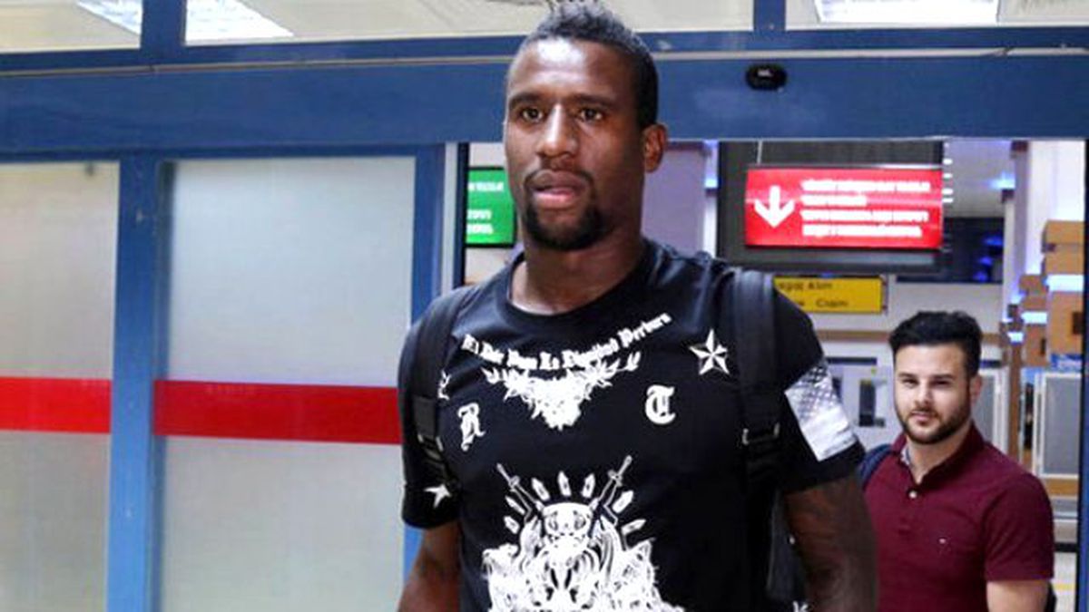 Trabzon'un Kaçak Futbolcusu Douglas, Rusya'da Ortaya Çıktı