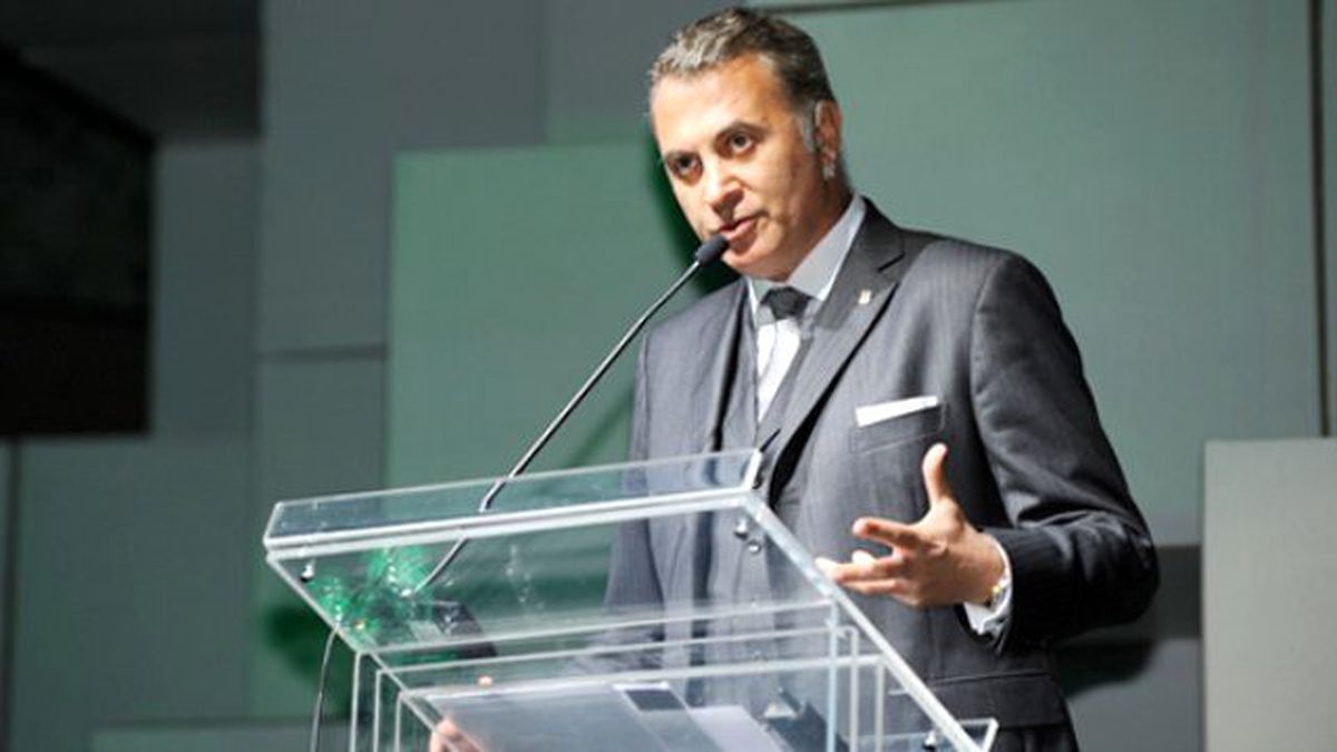 Fikret Orman: Galatasaray Salak Salak Transferler Yapıyor