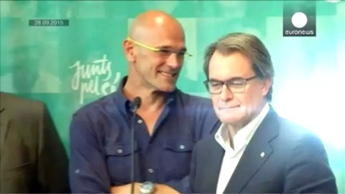 Katalonya Geçici Başkanı Artur Mas İstifa Etti