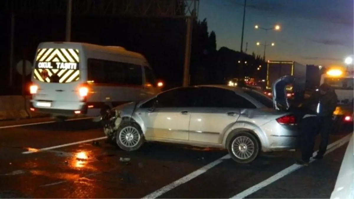 Maddi Hasarlı Kaza D-130 Karayolunu Ulaşıma Kapadı