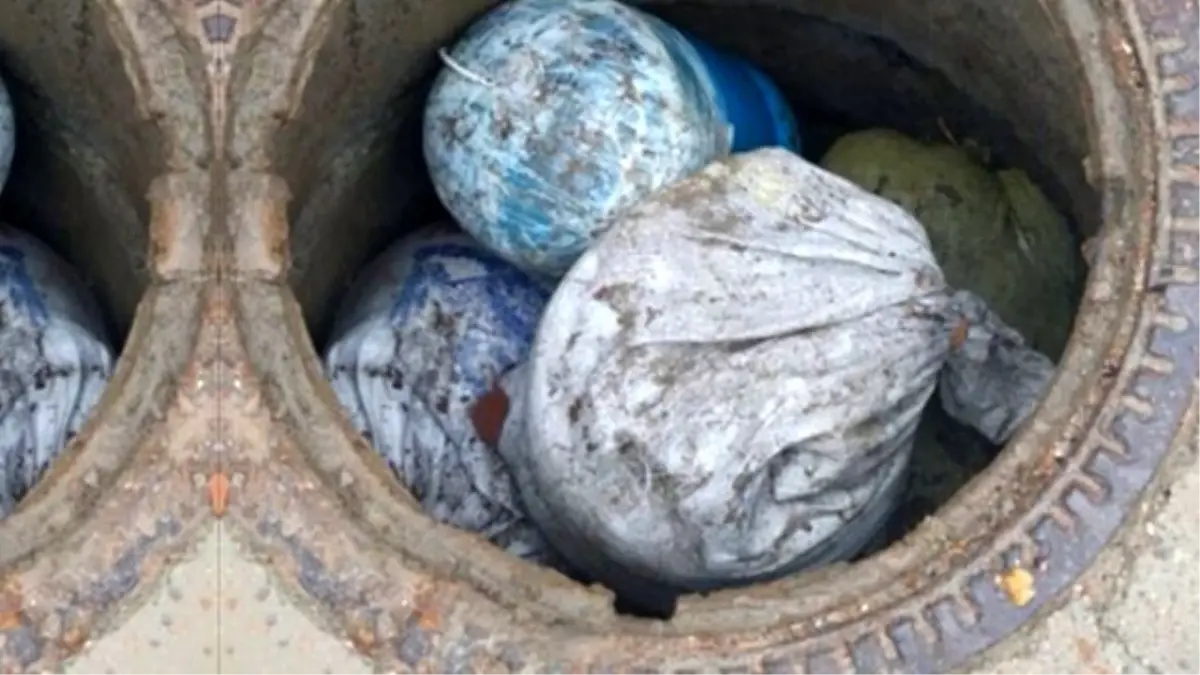 PKK\'lılar Cami Önüne Bomba Yerleştirdi