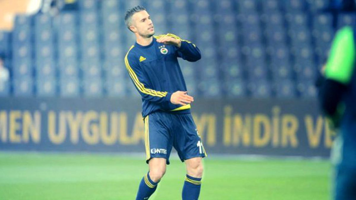 Robin van Persie, Giresunspor Maçında Yok