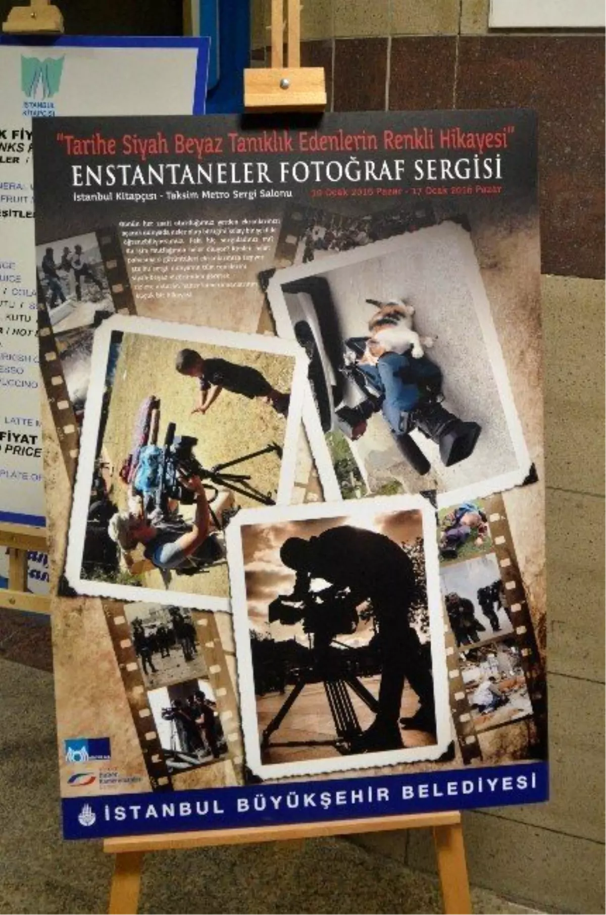 Taksim\'de Çalışan Gazetecilerin Fotoğrafları Sergilendi