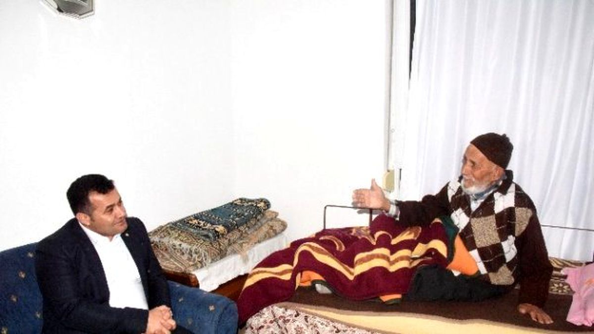 Başkan Yücel, Yaşlıları Ziyaret Ediyor