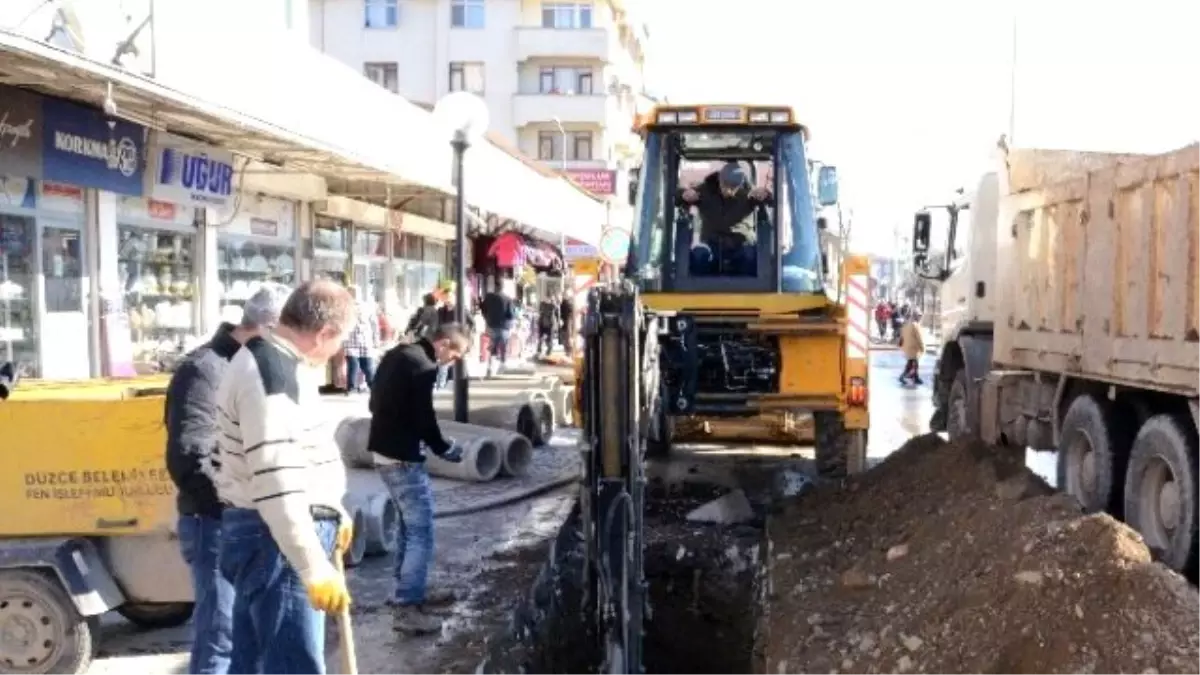 Düzce\'de Alt Yapı Bakıma Alındı