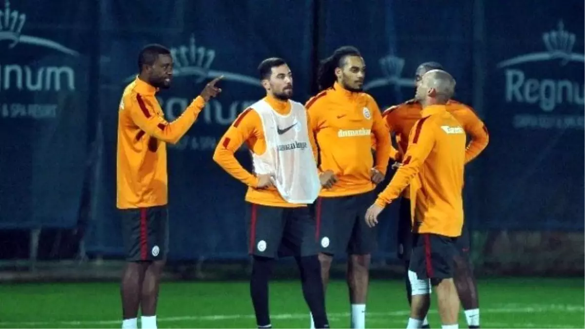 Galatasaray İdmanında Gerginlik