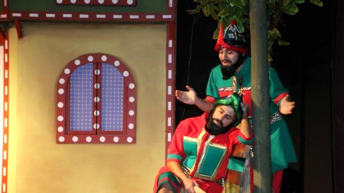 Hacivat, Çocuklara Teknolojiyi Anlatıyor