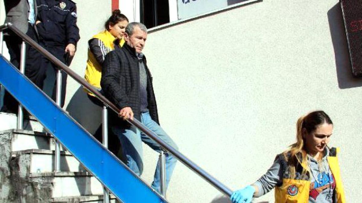 İşyerinin Önünde Silahlı Saldırıda Yaralandı